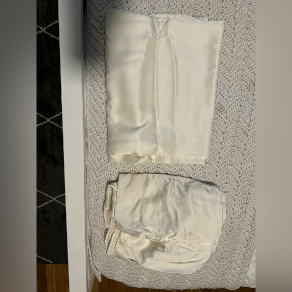 Lily silk ivory sheets queen